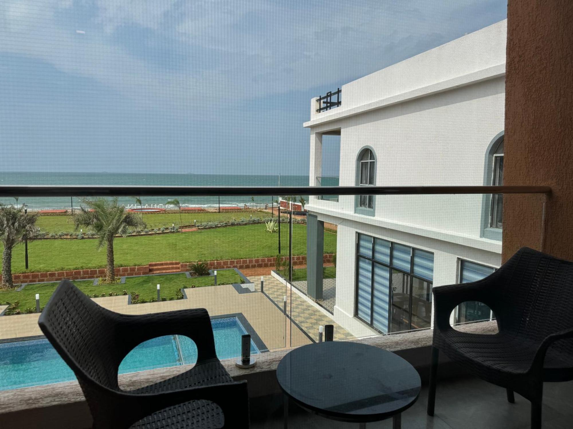 Hotel Aqualina Bhogwe Exterior foto