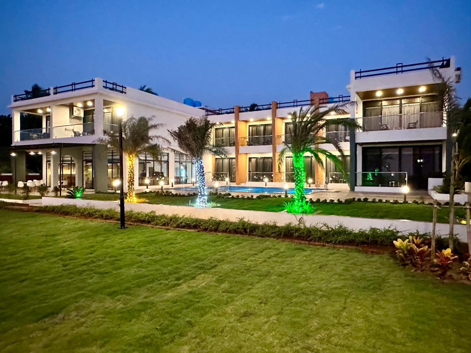 Hotel Aqualina Bhogwe Exterior foto